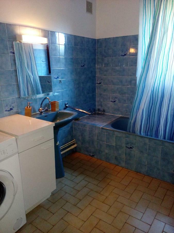 Gite Les Chaumeix Prondines Exterior foto